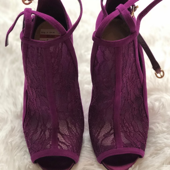 Heels - Picture 2 of 5